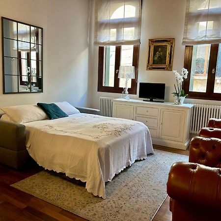 Santa Caterina: Charming Apartment トレヴィーゾ エクステリア 写真