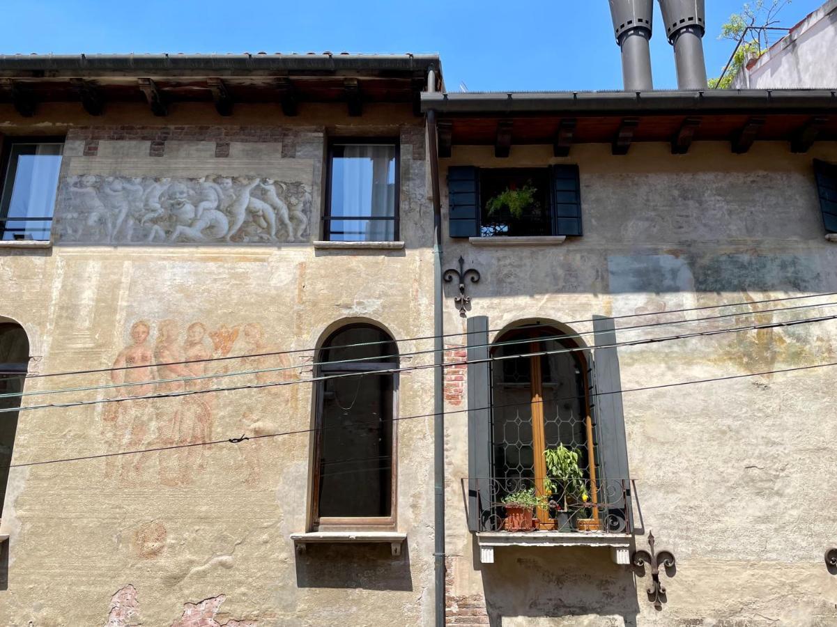 Santa Caterina: Charming Apartment トレヴィーゾ エクステリア 写真
